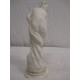 Statue de femme en albâtre